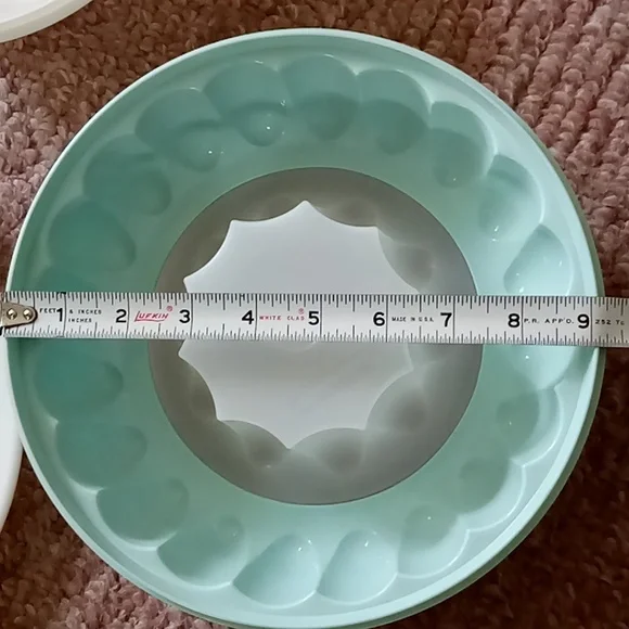 Vintage Tupperware jello molds - Picture 5 of 8